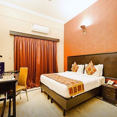 Hotel Genx Banjara Hill 1589 Hyderabad Exterior foto