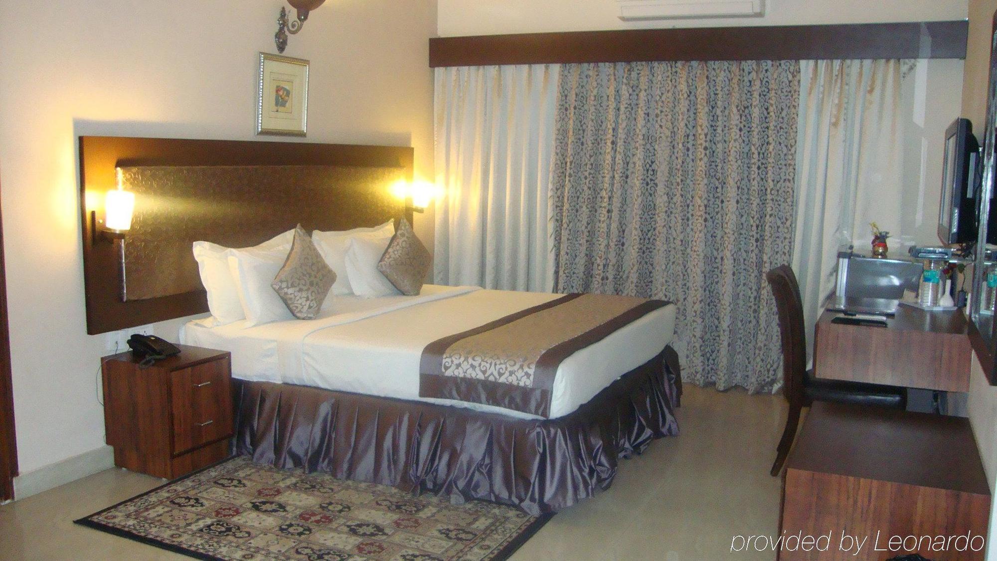 Hotel Genx Banjara Hill 1589 Hyderabad Exterior foto