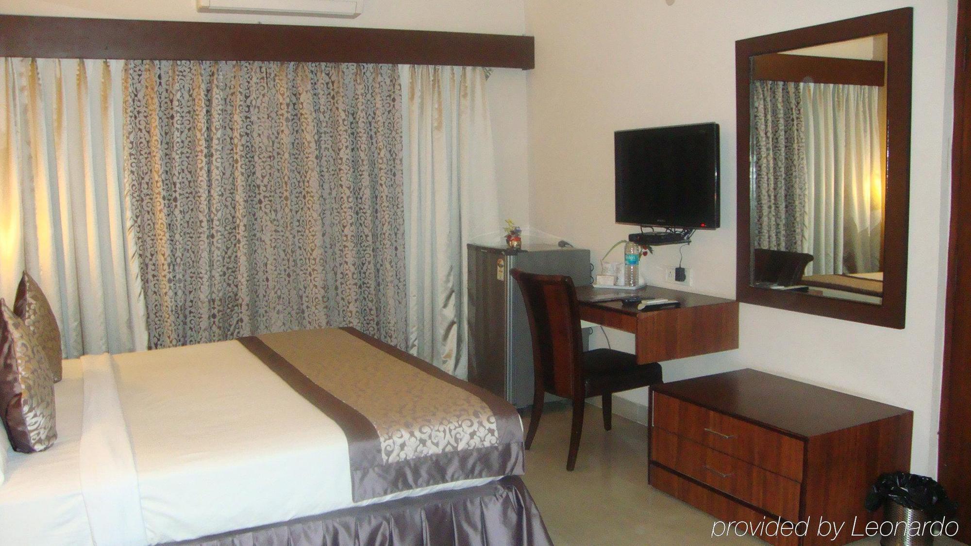 Hotel Genx Banjara Hill 1589 Hyderabad Exterior foto